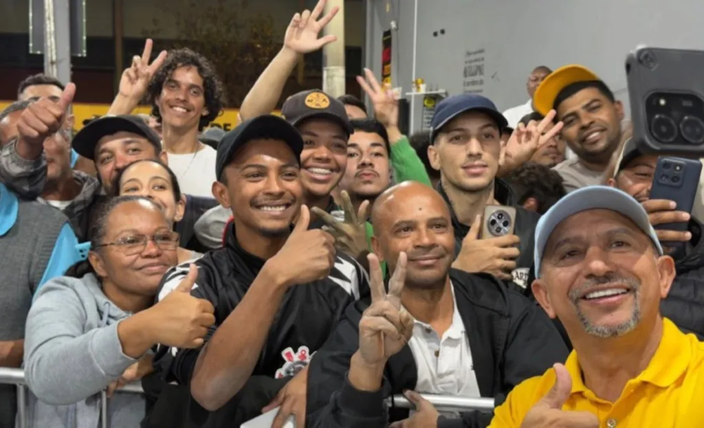 Baianinho de Mauá reúne fãs e movimenta noite da sinuca em Franco da Rocha