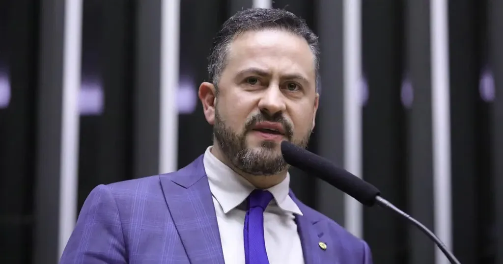 Audiência de ação trabalhista de R$ 400 mil contra Kiko Celeguim acontece na segunda-feira (15)