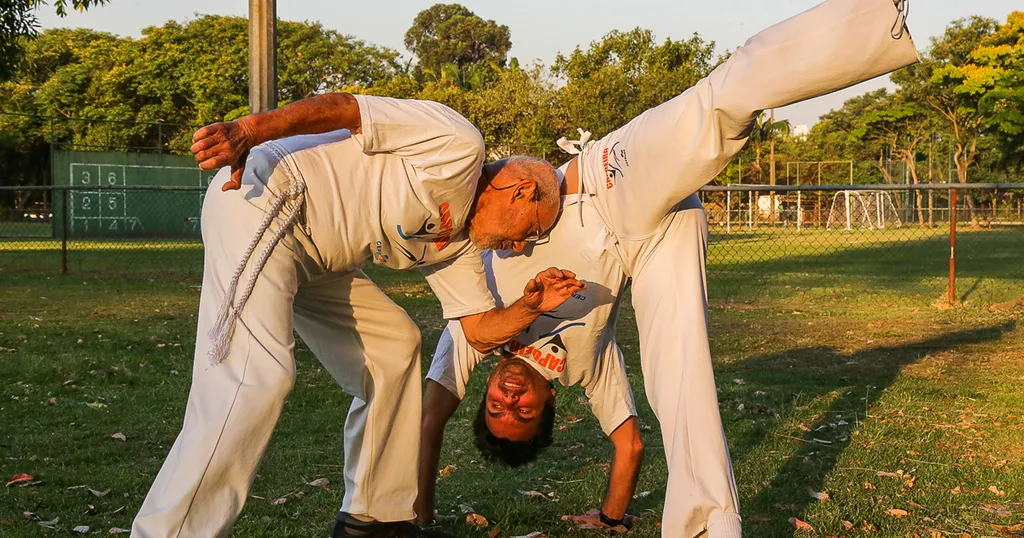 Franco da Rocha abre inscrições para aulas gratuitas de capoeira voltadas ao público 50+