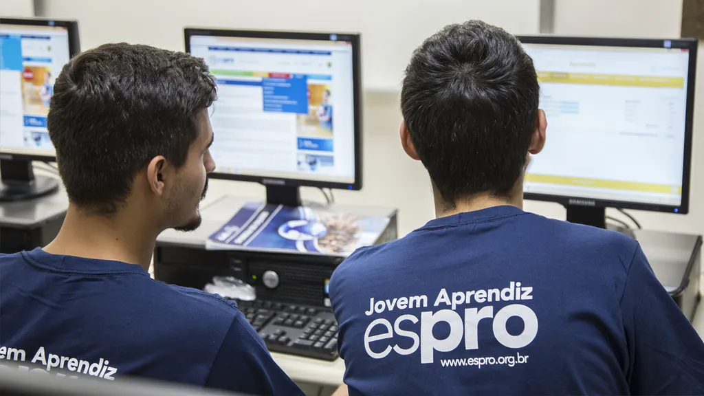 Emprega Franco Jovem abre processos seletivos com vagas para Auxiliar de Logística