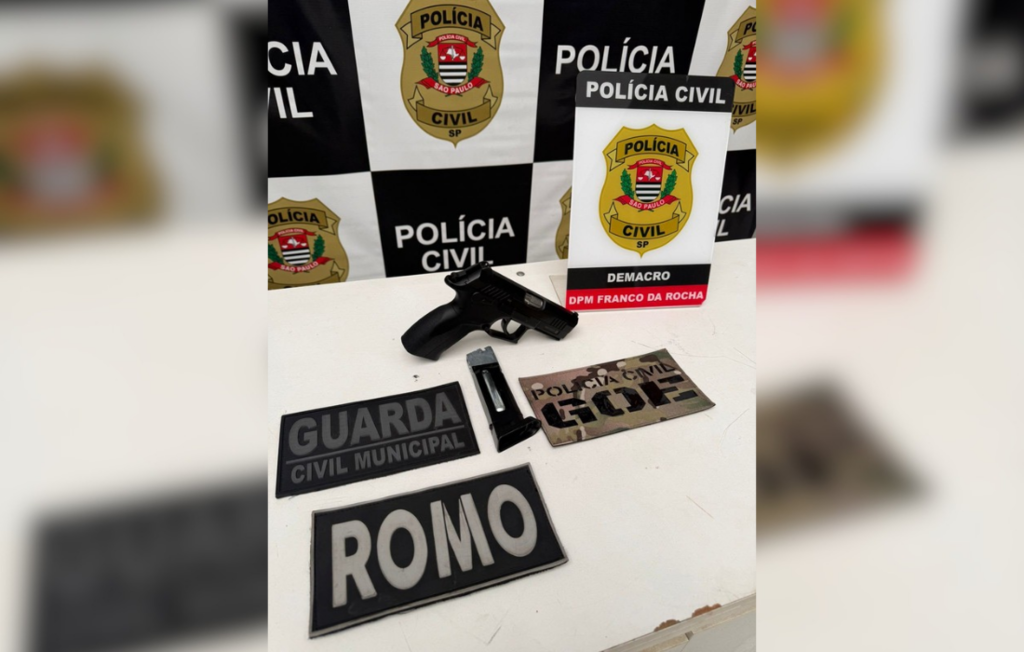 Operação em Franco da Rocha cumpre mandados de prisão e apreende simulacro de arma